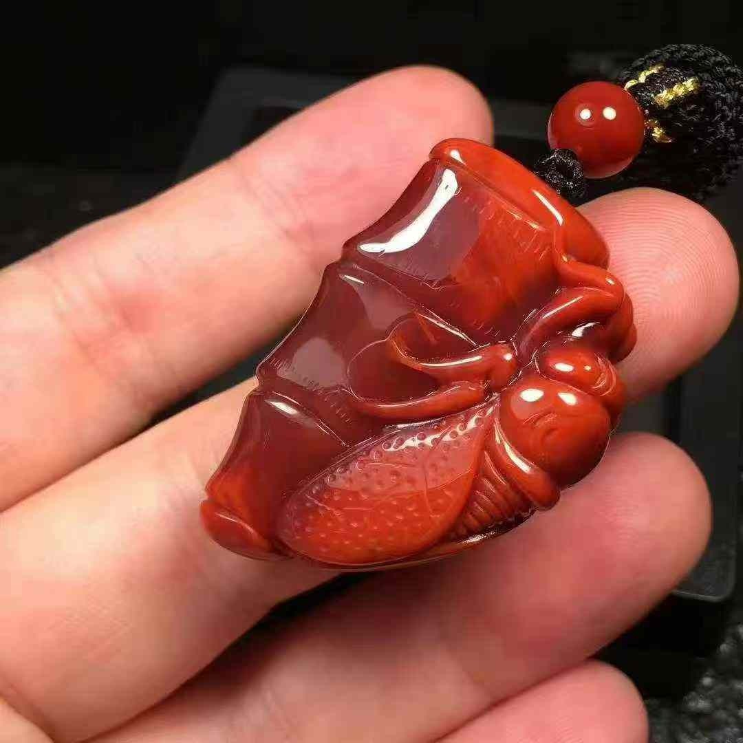 西南红玛瑙竹节金蝉雕件一鸣惊人凉山料吊坠挂件男女款
