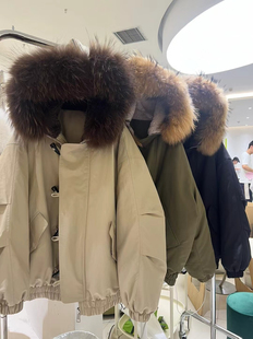 福利!2025年冬季新款牛角扣派克服女90鹅绒短款貉子毛领皮草外套