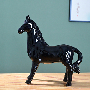 一匹黑马陶瓷摆件家居客厅书房办公室装饰品升学乔迁开业镇宅礼物