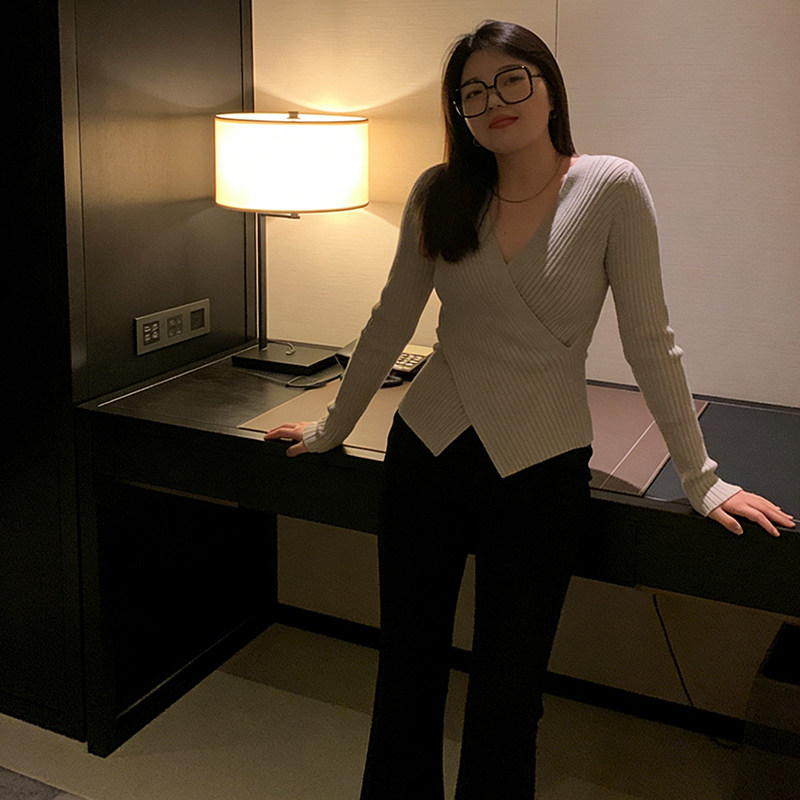 小包菜咖色V领交叉收腰针织衫女长袖显瘦上衣通勤风打底衫,女装/女士精品,大码内搭,淘宝优惠券,粉丝福利购,淘宝优惠卷