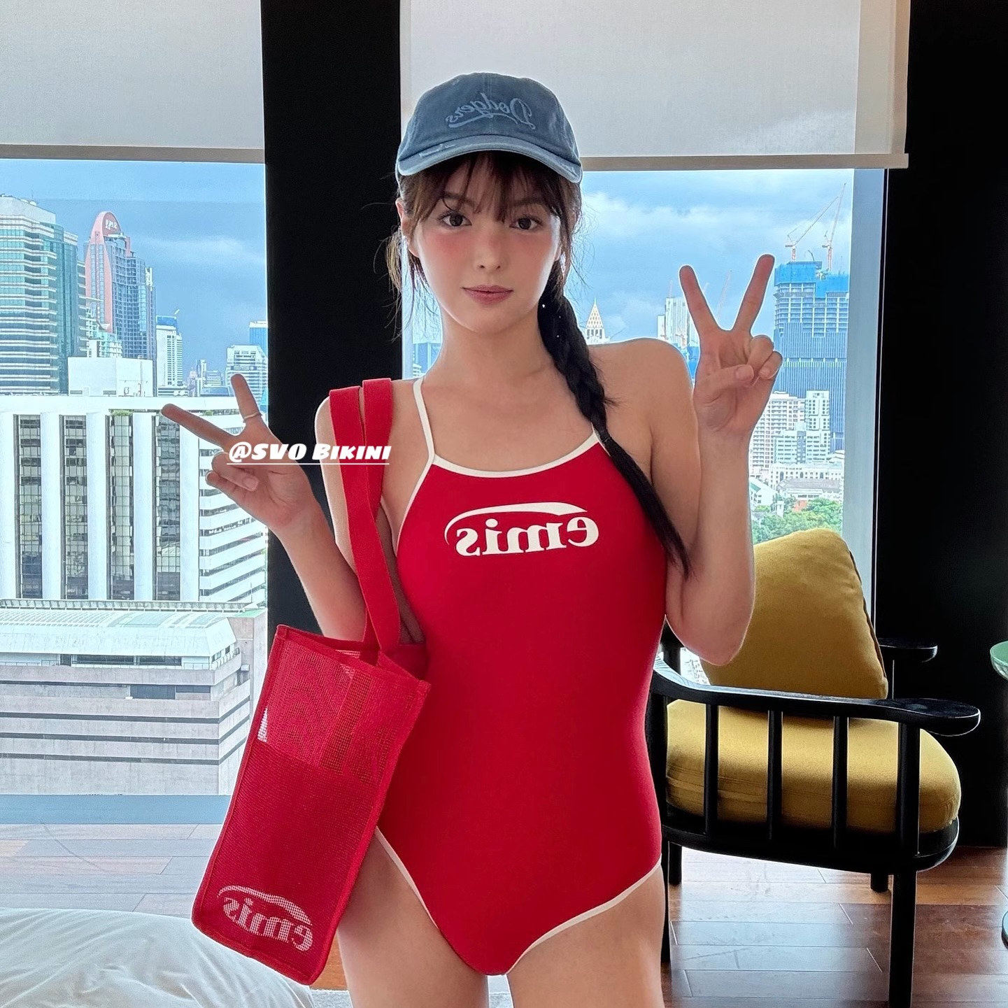 SVO韩国ins博主同款吊带连体泳衣女简约保守显瘦竞速休闲游泳温泉