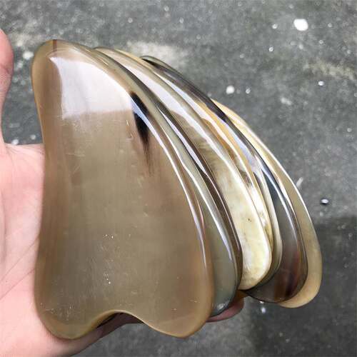 Tianlan horn 3.5-5mm thick horn scraping plate comma-shaped