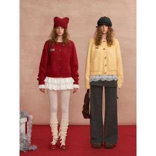 SOMESOWE 复古牛角扣圆领毛衣开衫