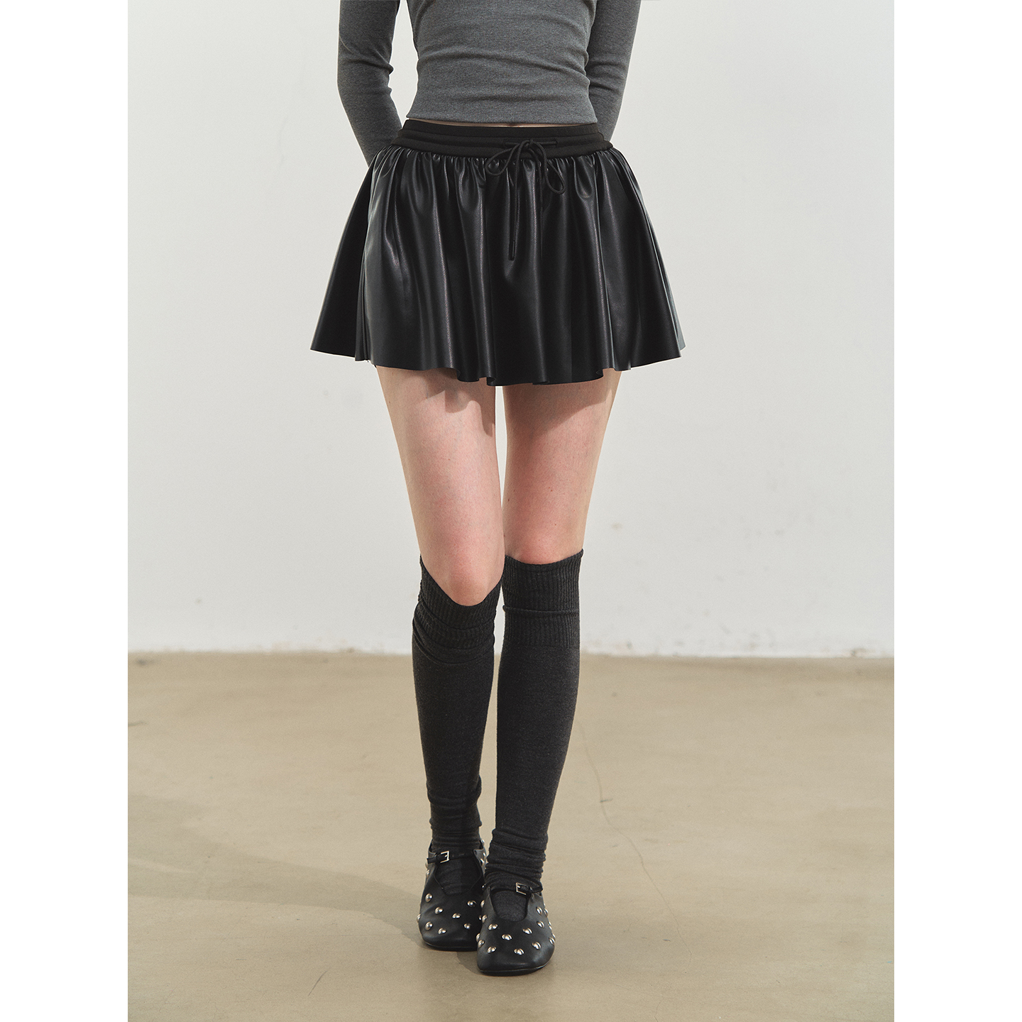 SOMESOWE 简约百搭蓬蓬皮裙