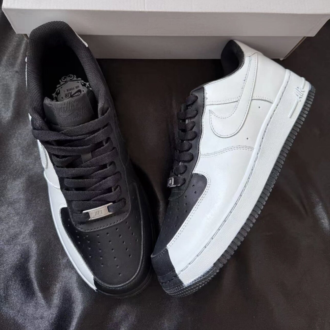【定制球鞋】Nike Air Force 1 黑白阴阳舒适百搭潮流低帮男女鞋