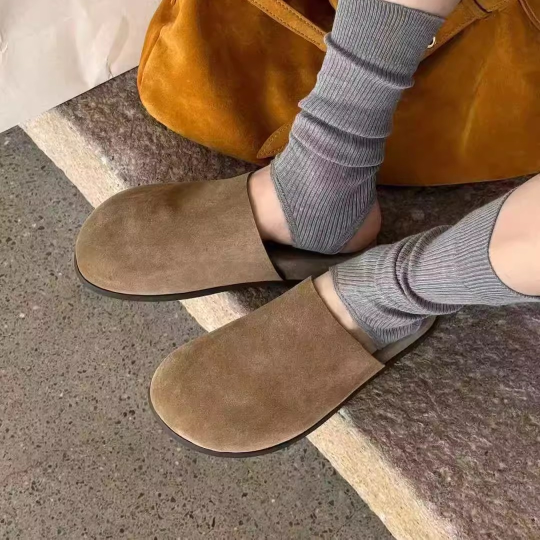 诗歌兰2025秋新款无后跟外穿舒适真皮复古通勤勃肯包头半拖鞋欧货