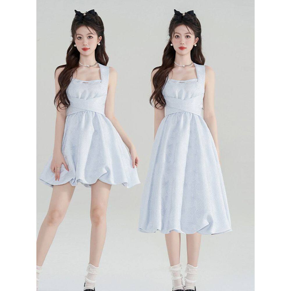 设计感小众纯色背带连衣裙女夏季新款露背蓬蓬公主花苞长短裙