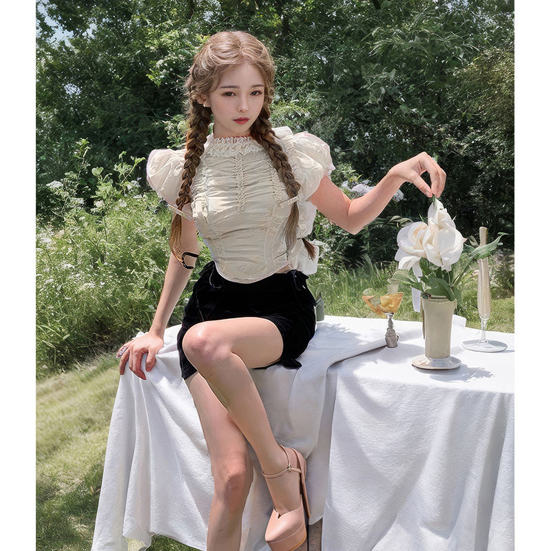 法式气质2025年春夏新款显瘦甜美上衣+黑色半裙夏季套装女