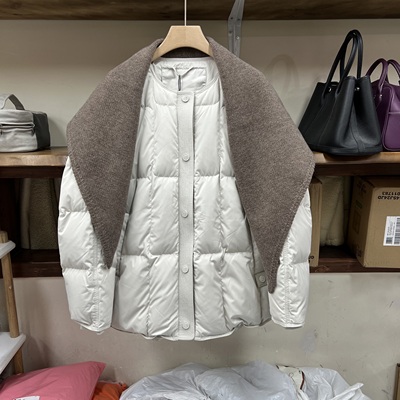 时尚气质披肩圆领羽绒服保暖外套