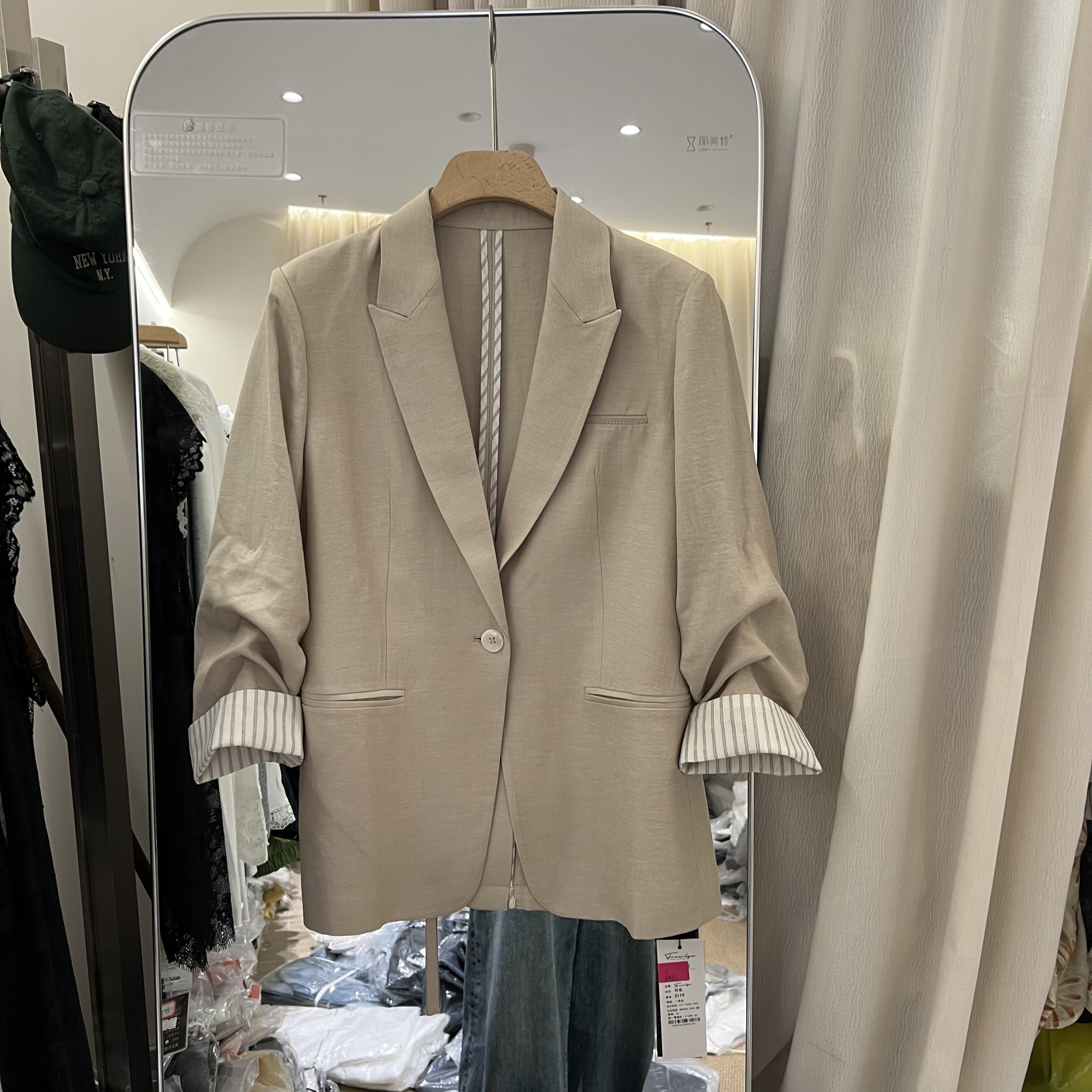 2026春季新款韩版七分袖天丝亚麻西装外套女薄休闲显瘦一粒扣西服