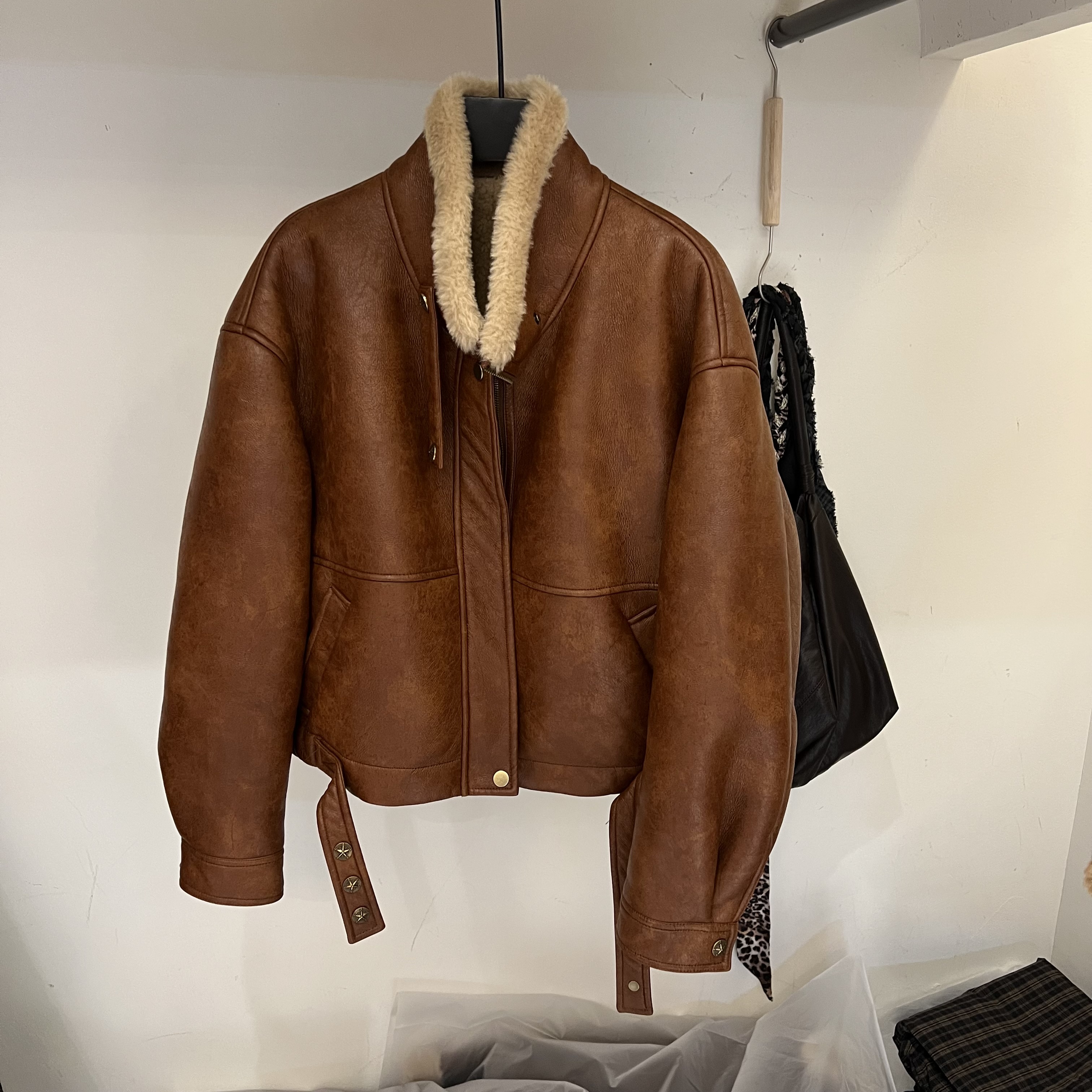 时尚立领羊羔毛皮毛一体机车外套