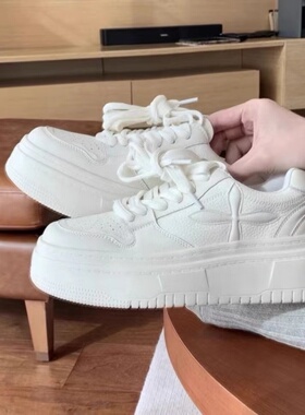 葡萄妈studiolee显腿长减龄圆头系带板鞋厚底加绒增高小白鞋女冬