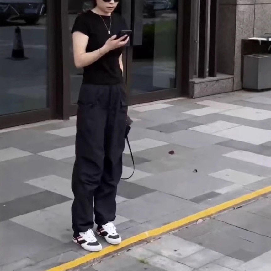 法国cherry kitty新款韩系简约圆领短袖t恤帅气工装裤显瘦女潮