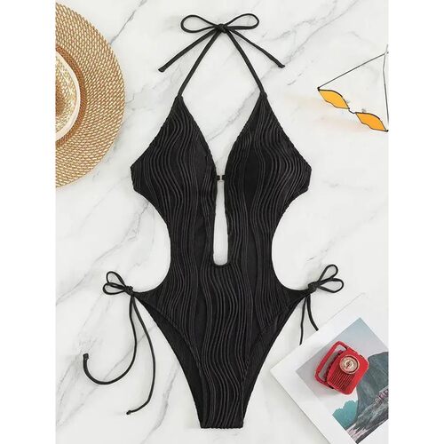 Sexy Halter V Neck Wrinkled Female Swimwear One Piece Swimsu