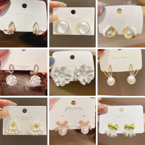 Pure White Women's Dangle Earrings Blooming Flower Acrylic E