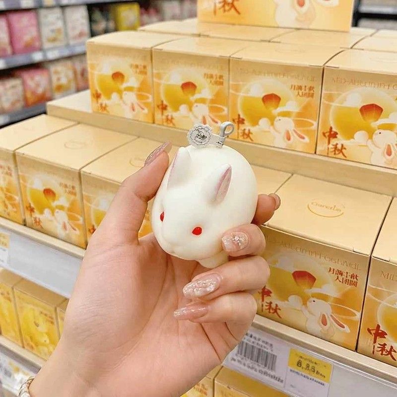 中秋节可爱呆萌兔子香薰蜡烛磁吸钥匙扣挂件创意礼品精美伴手礼