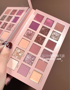 Gold玫瑰 已停产 beauty18色眼影盘Nude裸粉盘Rose Huda