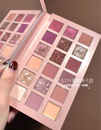 Huda beauty18色眼影盘Nude裸粉盘Rose Gold玫瑰 已停产