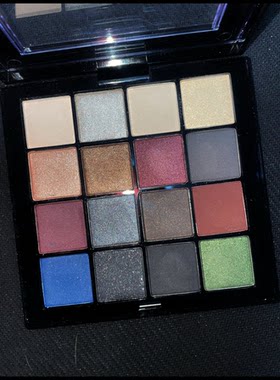 海淘现货NYX16色眼影盘USP01 Smokey&Highlight