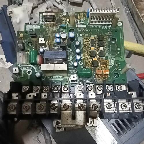 {雅致商行}富士FRN55LM1S-4C变频器驱动板SA537054-