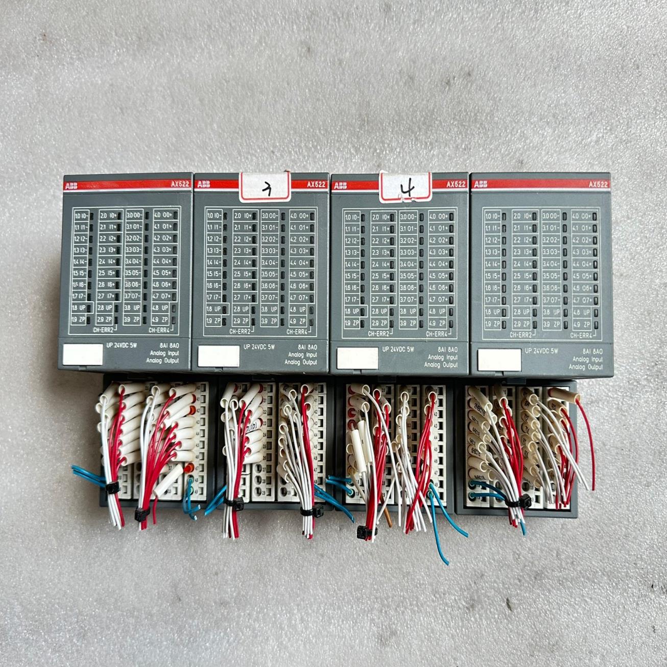 {雅致商行}ABB PLC模块 AX522 B9