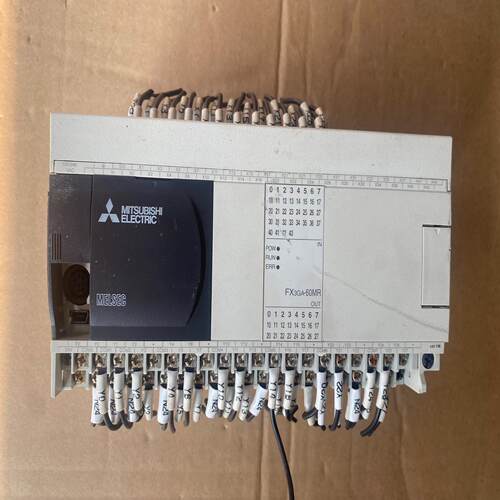 {雅致商行}三菱FX3GA-60MR拆机的通电显示如图