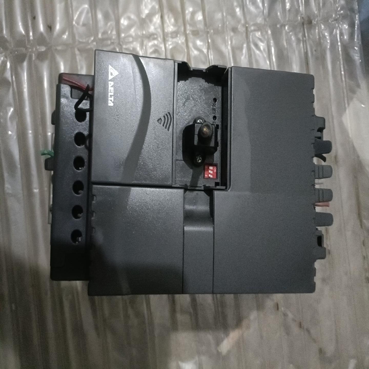 {雅致商行}台达变频器VFD055E43A