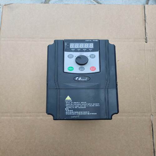 {雅致商行}日业CM530-A4T1R5PB     15千瓦变频器
