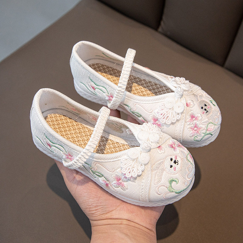 女童新中式绣花汉服布鞋
