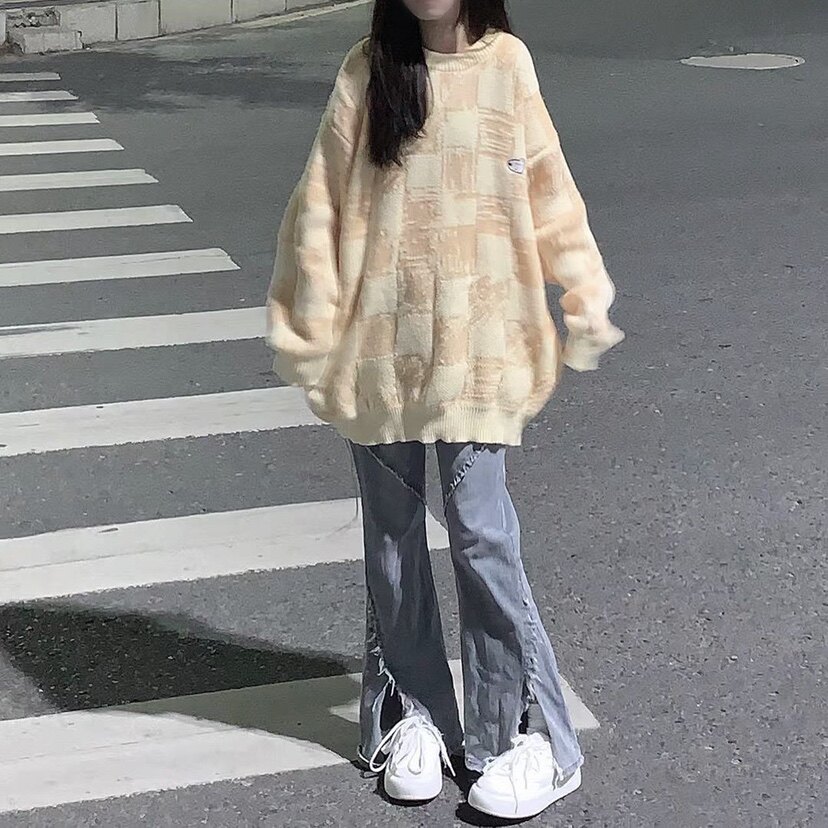 微喇裤开叉毛边牛仔裤