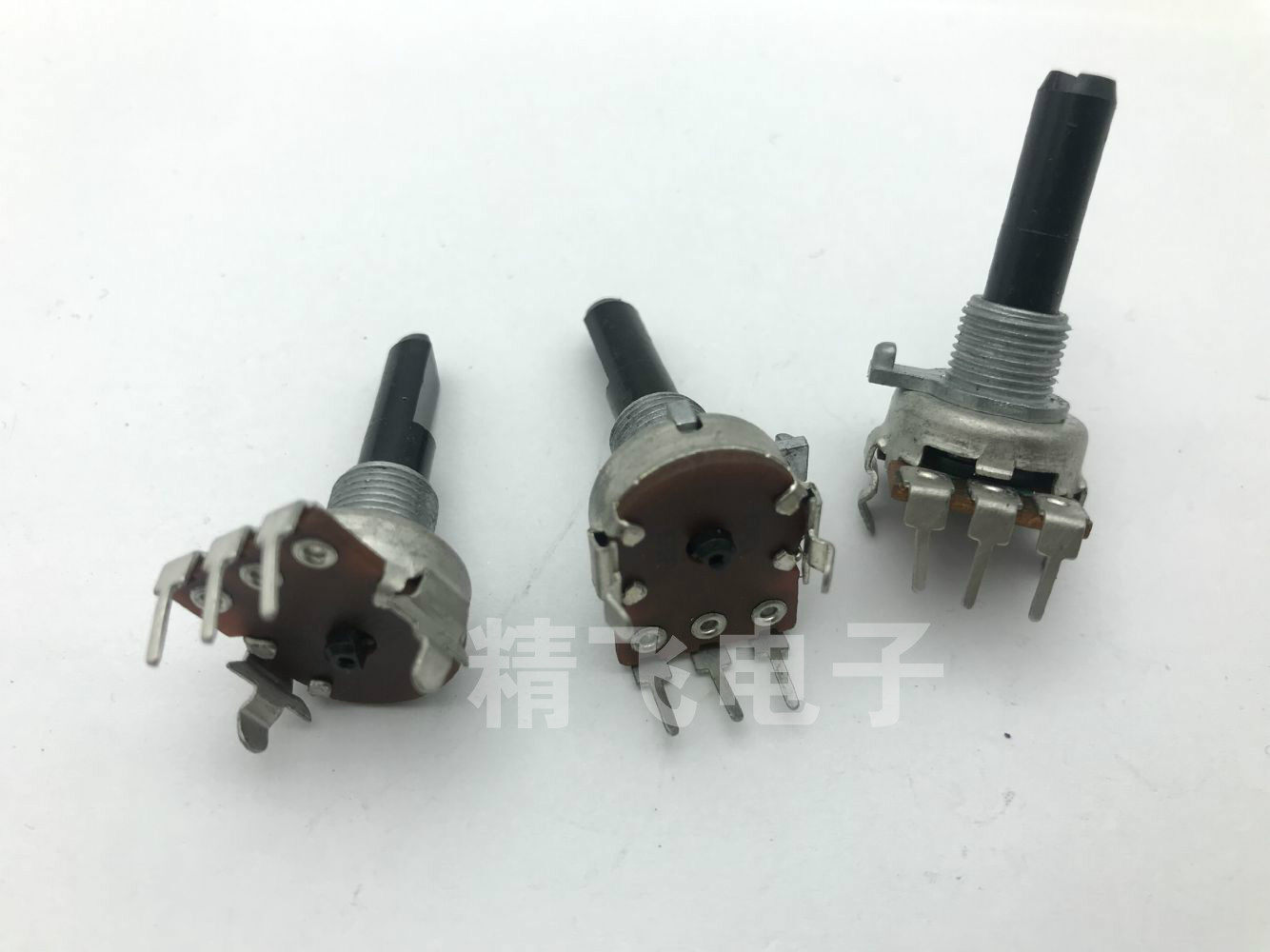 日本ALPS阿尔卑斯RK161单联电位器B500K轴长25MM