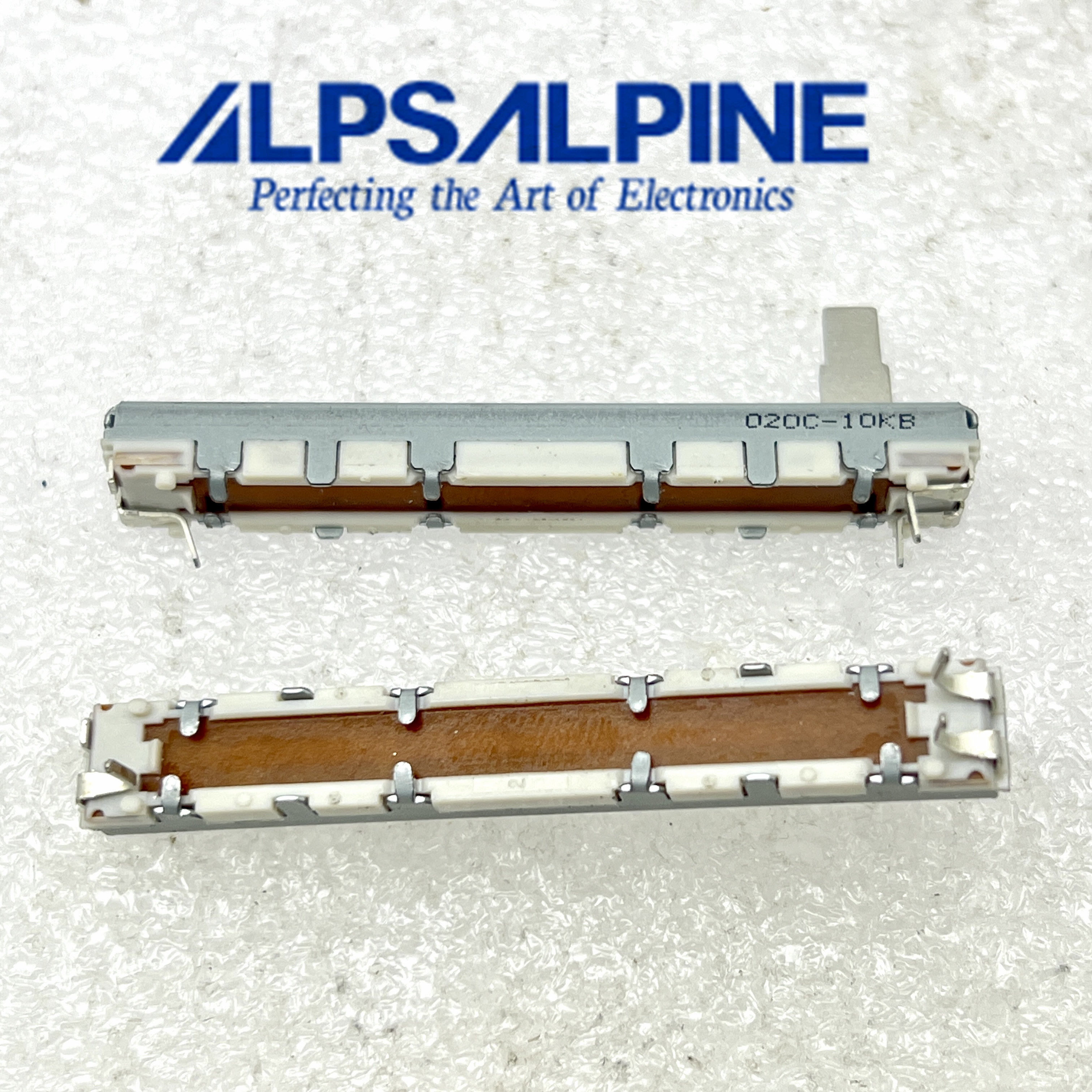 日本alps 阿尔卑斯 60mm直滑电位器单联b10k轴长10mm
