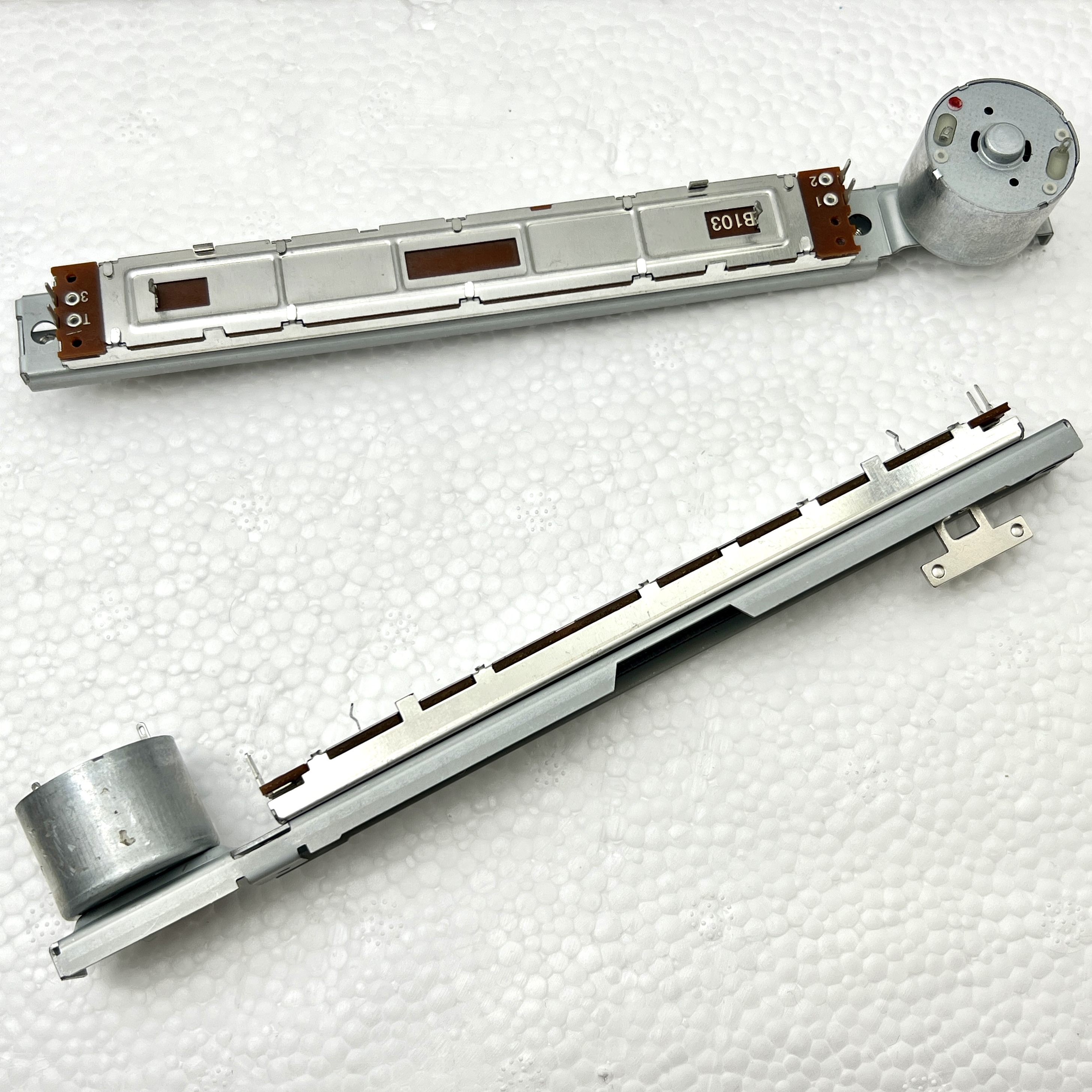 X32数字推子调音台电动推子