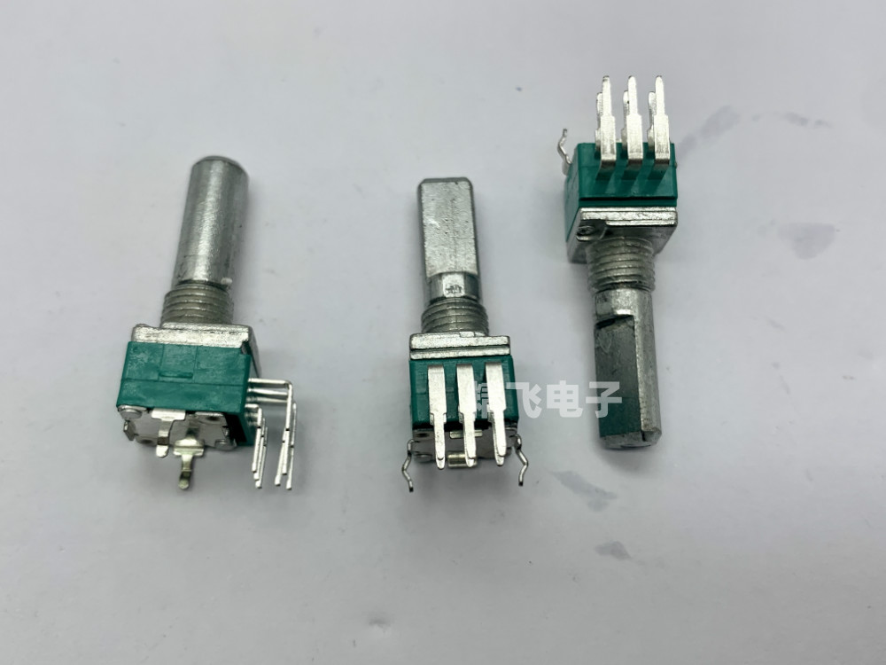 优质RK09型精密双联电位器B20K轴长20MM半轴