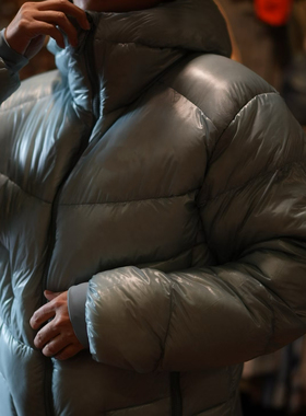 广东湛江5000GT羽绒服1000蓬拒水绒户外可收纳保暖轻柔外套