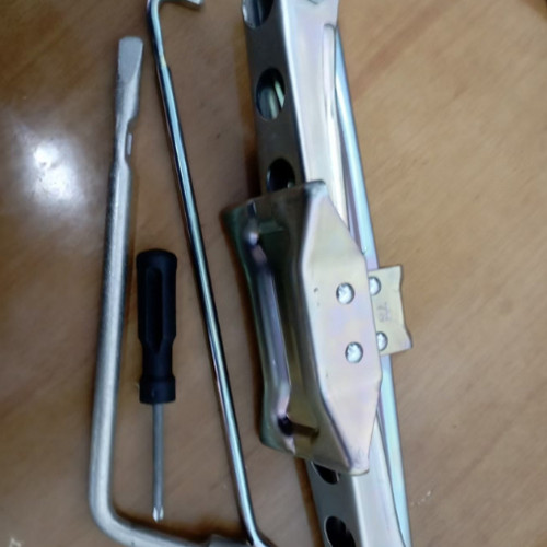 适用丰田凯美瑞锐志皇冠逸致原车原装千斤顶1100KG随车工具