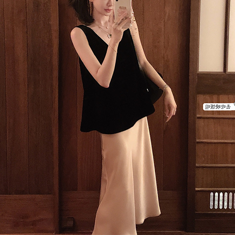 巧克力草莓/黑玫瑰丝绒+香槟粉缎面裙女名媛风搭配公式无袖两件套,女装/女士精品,休闲运动套装,淘宝优惠券,粉丝福利购,淘宝优惠卷