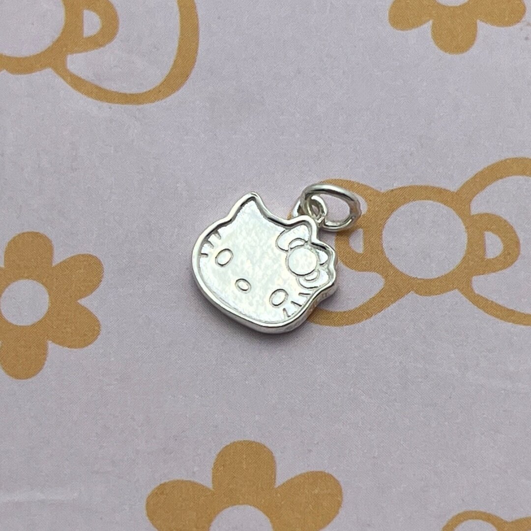 足银999凯蒂猫银吊坠可爱HelloKitty卡通小吊牌手工串珠银饰配件