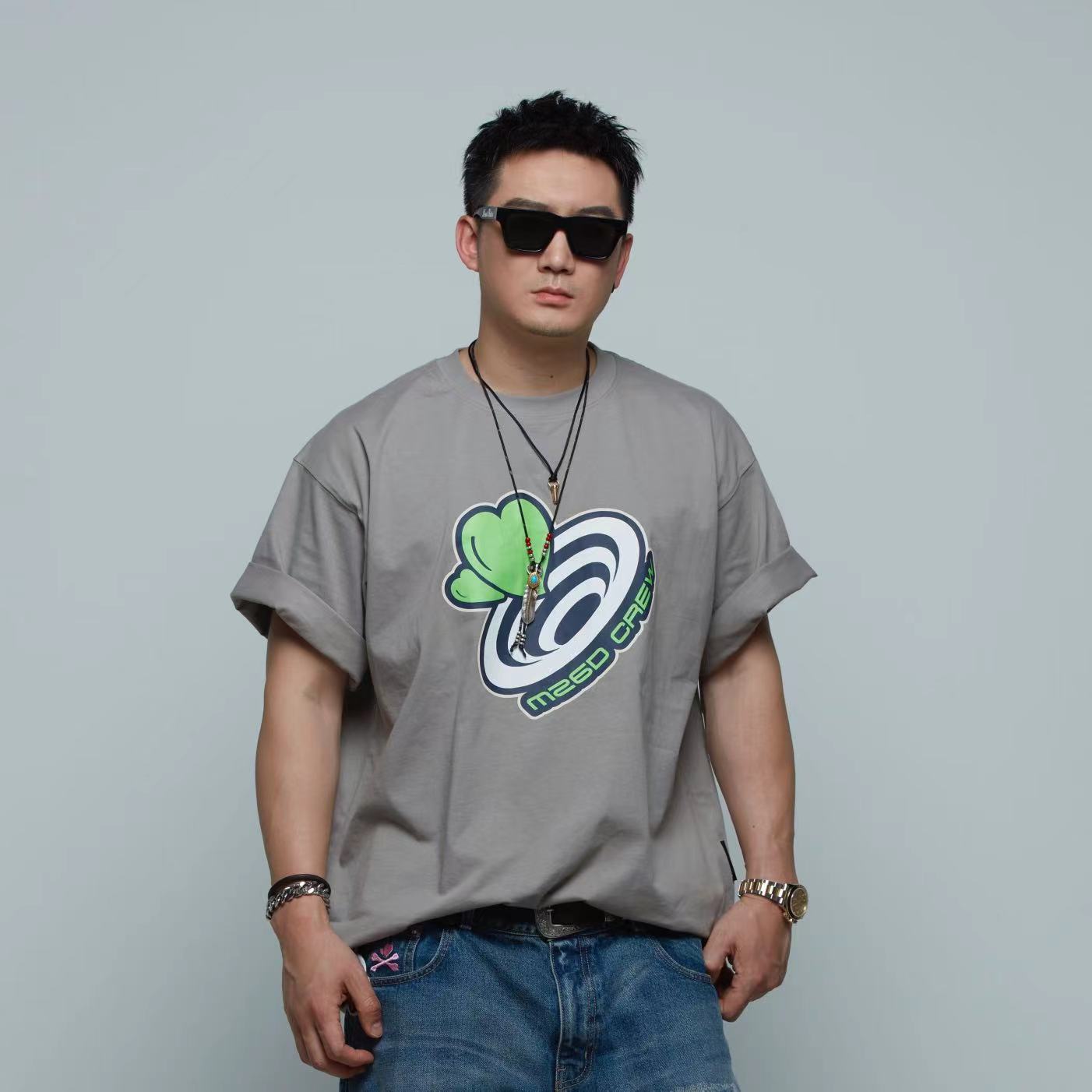 M26D 灰色“绿心黑洞”主题T恤