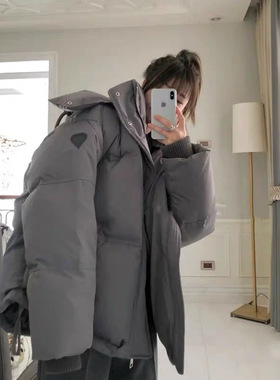 灰色爱心短款羽绒服女2024年冬季新款学生情侣白鸭绒面包服外套冬