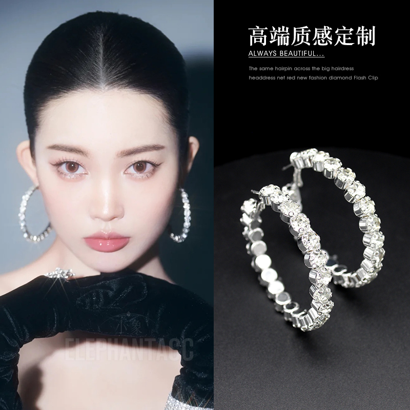 高级感大气经典耳圈女