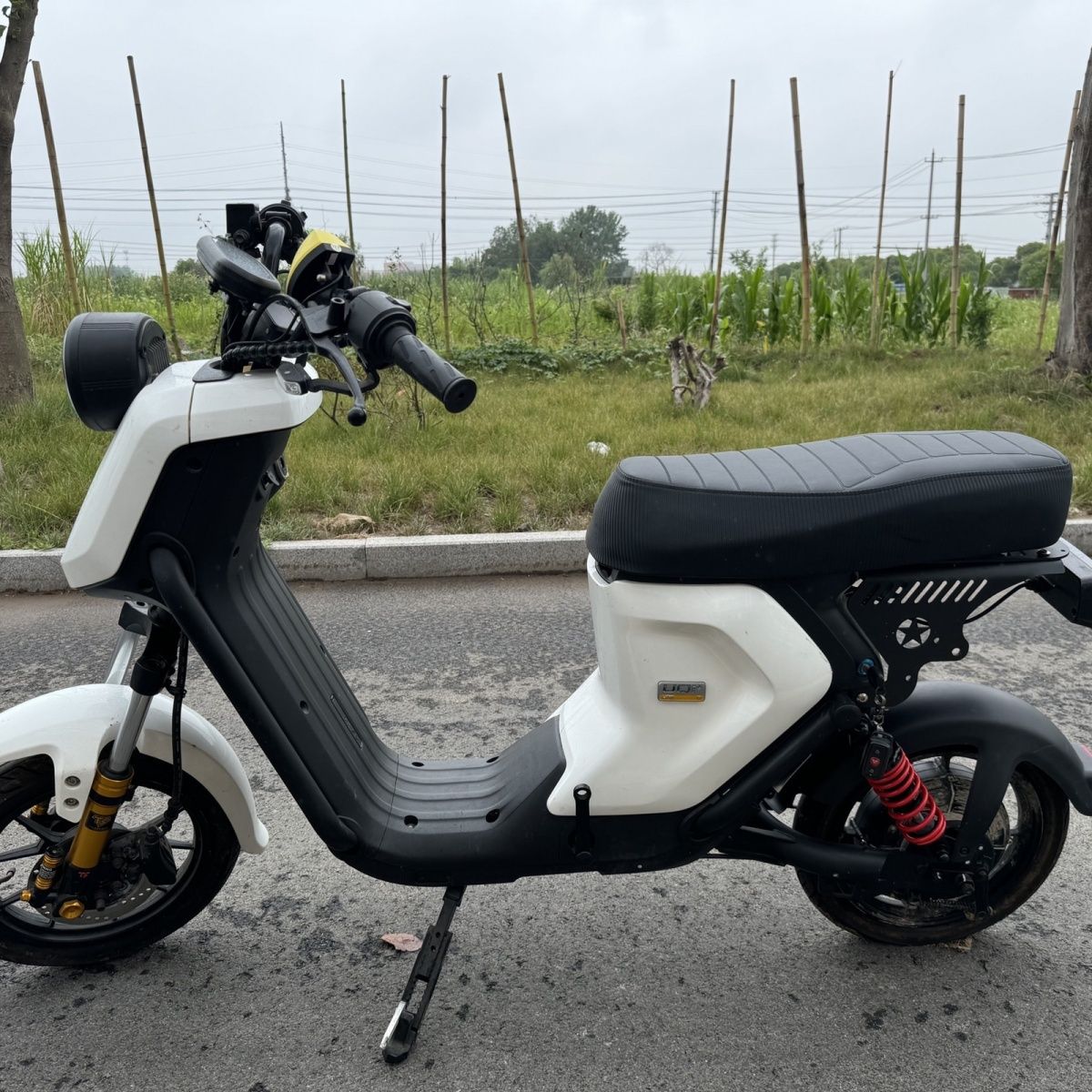 适用电动车小牛u+b一体坐