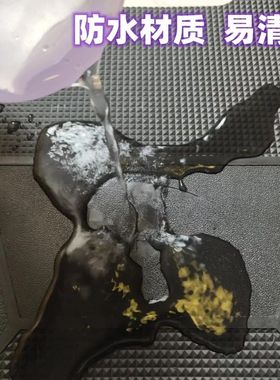 适用适用雅迪m33脚垫电动车脚踏垫橡胶防水防滑加厚脚踩垫配件