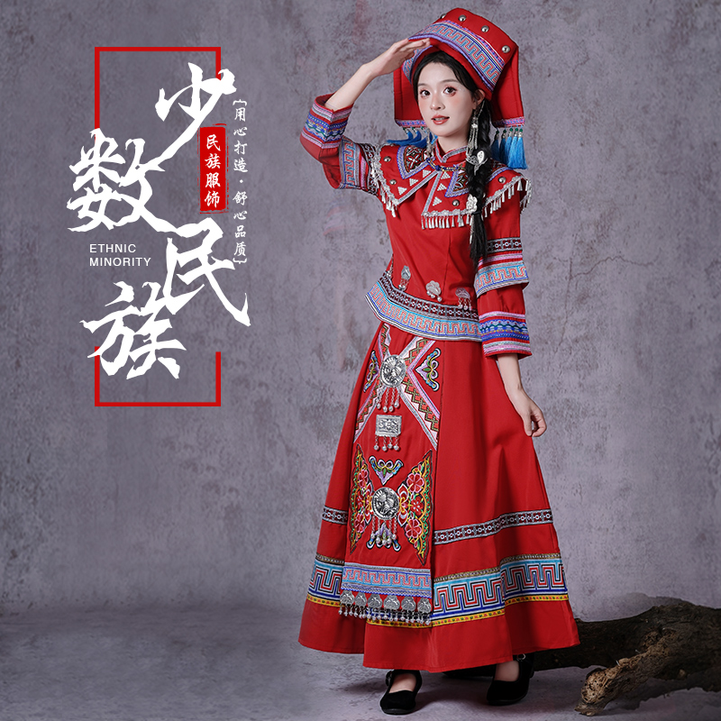 女成人少数民族服装广西三