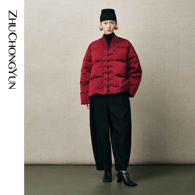 对襟版型，融入中式经典轮廓