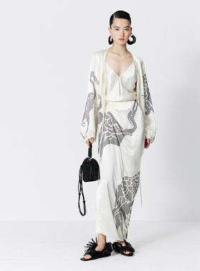 ZHUCHONGYUN夏季白色光泽感简约优雅A摆V领吊带上衣