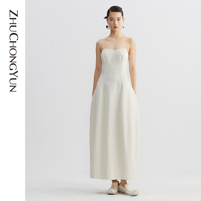 圆弧型下摆，温润优美