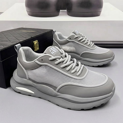 【加宽加肥镂空网面跑步鞋男】