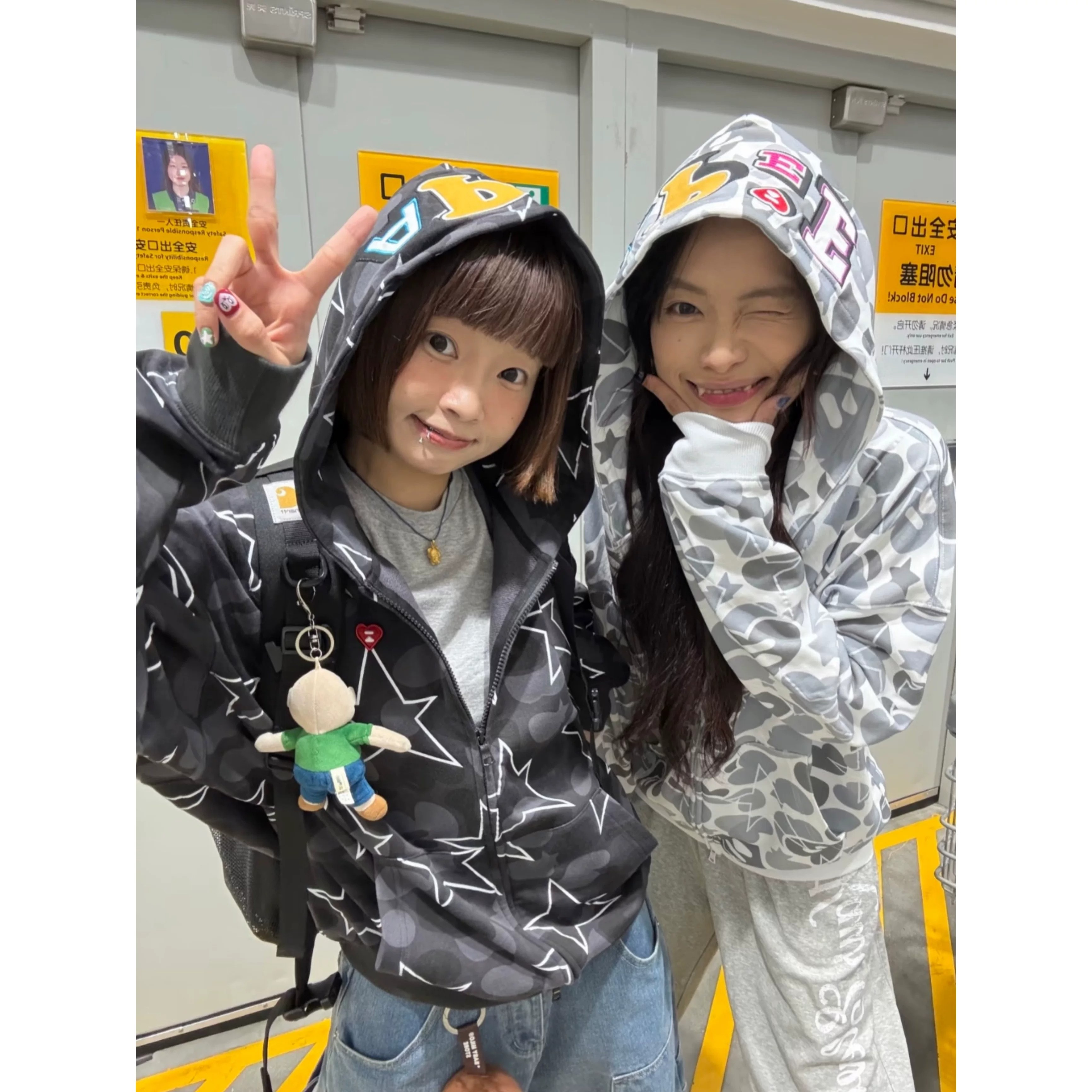 美式辣妹风迷彩星星印花连帽卫衣