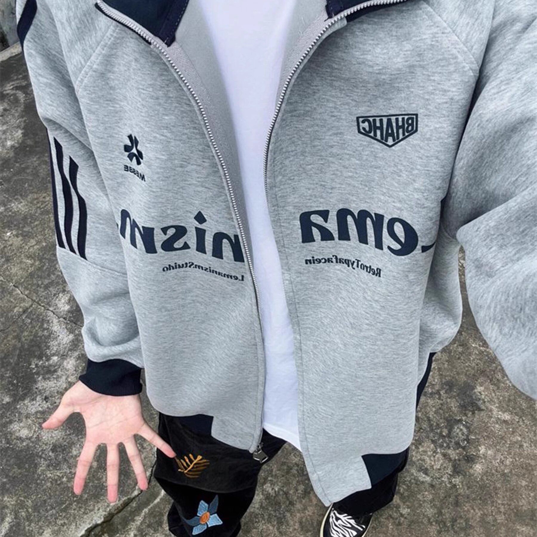 美式重磅字母印花三条杠棒球服女